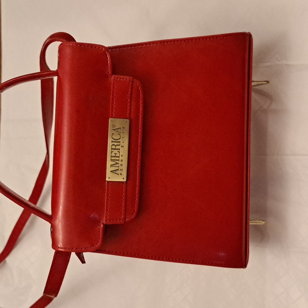 Perry Ellis America Purse